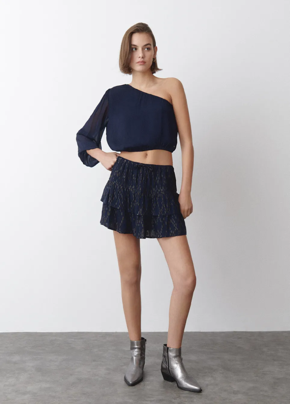 Blouse Asymmetrisch Choker